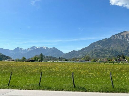 Baugrundstück mit freiem Panoramabergblick