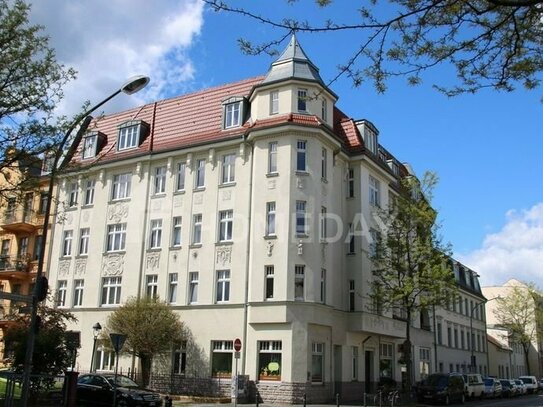 Wohngenuss pur: Sanierte 4-Zimmer-Wohnung mit Loggia und Aufzug in Babelsberg Süd