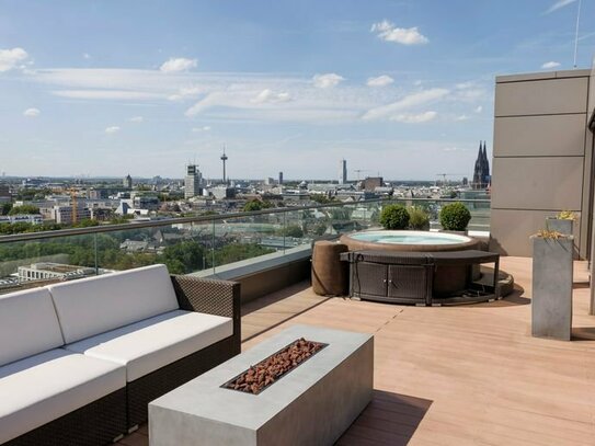 Das Beste was Köln zu bieten hat: Luxuriöses Penthouse in einem der Kölner Wahrzeichen