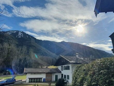 Schöne und sehr gepflegte Wohnung mit Bergblick