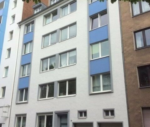 Renovierte und freundliche 2-Zimmer Wohnung in Derendorf im gepflegten Haus