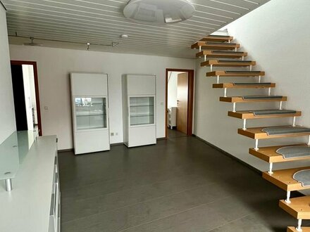 Exklusive 2,5-Zimmer-Maisonette-Dachgeschosswohnung mit EBK in Durmersheim
