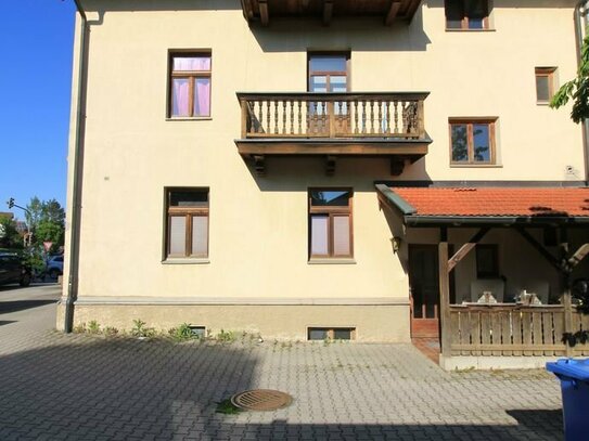 *Mehrfamilienhaus mit Charme und Historie in Holzkirchen*