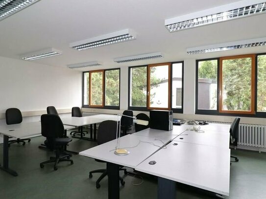 Alt-Tannenbusch | Bürogebäude (ehemaliges Schulungsgebäude) ca. 1.100 m² Bürofläche zu vermieten (Fläche teilbar ab 156…