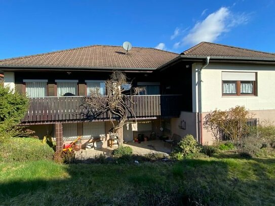 Großzügiger Bungalow mit Süd-Ausrichtung in Top-Wohnlage von Forchheim