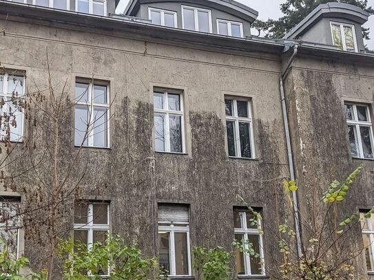 Charmantes Mehrfamilienhaus mit 3 Parteien und ausgebautem Souterrain in Westend