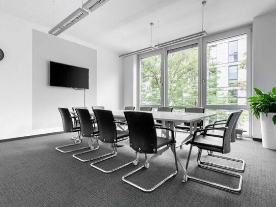All-inclusive-Zugang zu professionellen Büroräumen für 4 Personen in Regus Parkstadt Schwabing