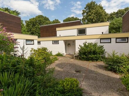 vier Provisionsfreie bezaubernde Architekten Bungalows als Kapitalanlage. in bester Lage in Uetersen zum verkauf.