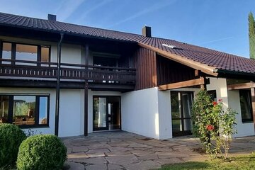 Exklusives 1-3 Familien Haus mit Panoramablick im Felixgebiet