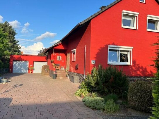 Provisionsfreies, großes Ein-/Zweifamilienhaus in Bokensdorf zu verkaufen