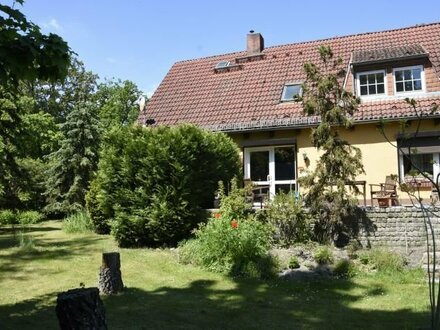 Stadtgrenze Berlin, Anwesen mit sehr großen Ländereien, Wasserzugang