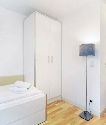 only 259 € + NK per WEEK - beautiful apartments in the Brentano Park/near the exhibition center - minimum rental period…