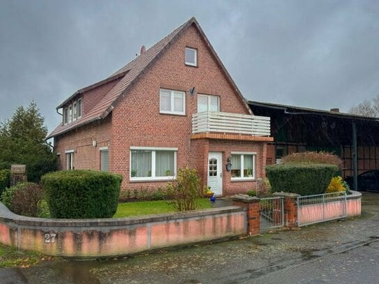 Vielseitiges Ein- bis Zweifamilienhaus mit Stallungen und Hauskoppel