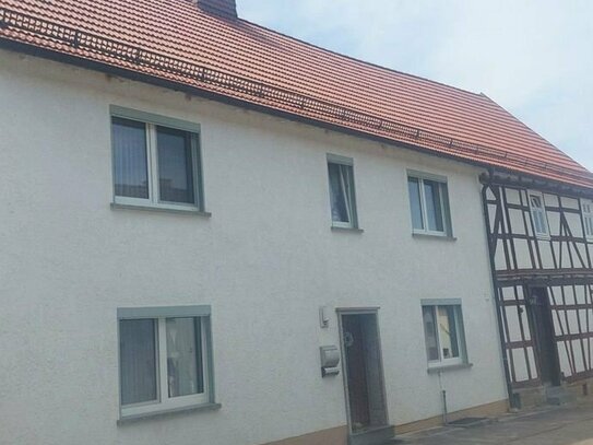 Spahl/Thüringen - 2 Familienhaus in Massivbauweise mit Fachwerkanbau (Denkmalschutz)