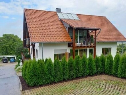 Preis reduziert!!! Architekten Zweifamilienhaus in ruhiger und sonniger Lage mit Blick ins Grüne PROVISIONSFFREI