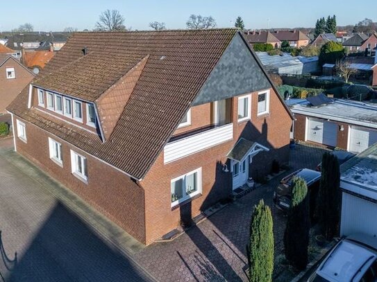 Großzügiges 2-3 Familienhaus mit zusätzlichem Baugrundstück in zentraler Lage