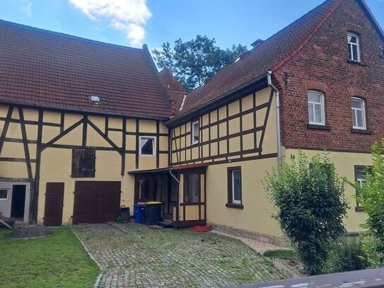 Bauernhaus - Landhaus mit Scheune