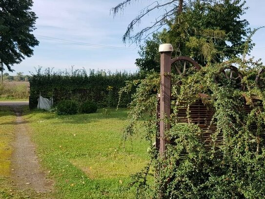 Naturnahes Wohnen mit Blick auf Wiesen und Felder