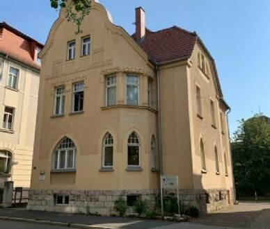 Einziehen und Wohlfühlen! Maisonette-Wohnung in der Villa-Augusta zu vermieten: