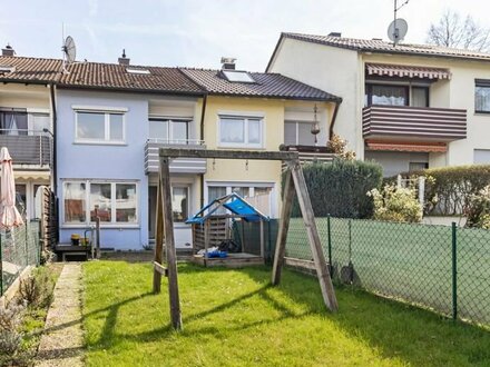 Gepflegtes und modernisiertes Reihenmittelhaus mit Garten und Garage