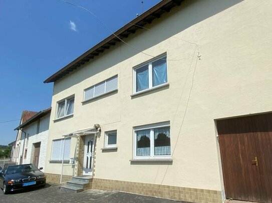 Einfamilienhaus mit Nebengebäude in Dudeldorf!