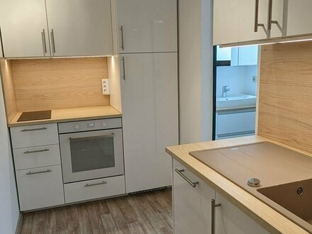 Schöne, ruhige 3 Zimmer Wohnung zwischen Tübingen und Reutlingen, Erstbezug nach Renovierung