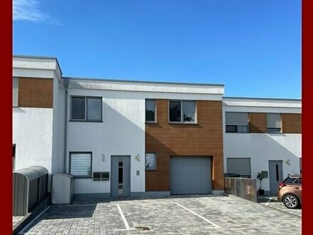 Moderne, neuwertige Erdgeschosswohnung mit Garage und PV, in Geilenkirchen