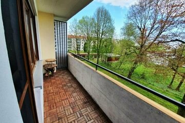 Schöne, helle 2,5-Raum-Wohnung inkl. Einbauküche & Balkon, in guter Lage