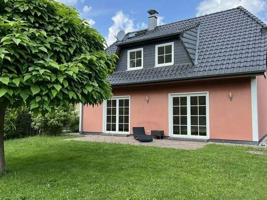 Einfamilienhaus 131 m² + Gartenhaus 24 m² in Schildow provisionsfrei / bezugsfrei