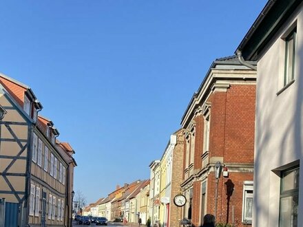 Haus in Röbel kaufen - Reihenmittelhaus in der bunten Stadt am kleinen Meer