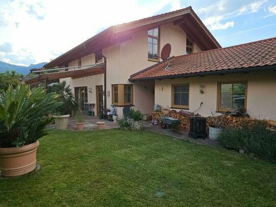 Einfamilienhaus in zentraler Lage in Ruhpolding - ruhig, sonnig an Anliegerstraße