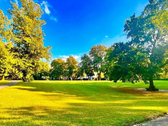 Nur 6.428,- pro QM- ERSTKLASSIGE TERRASSEN-WOHNUNG - in historischer Villa- in feinster Lage am Park