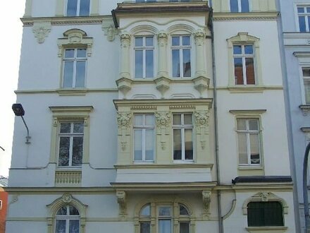 Günstige Dachgeschoßwohnung im Zentrum