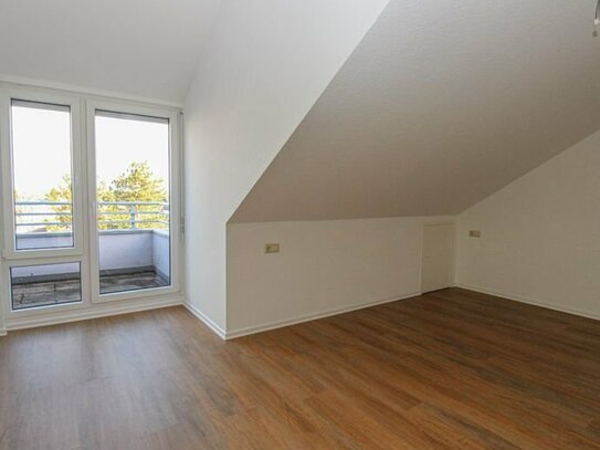 +Bezugsfrei - 3-Zi.-Maisonettewhg. mit 2 Balkonen & Tiefgaragenstpl.+