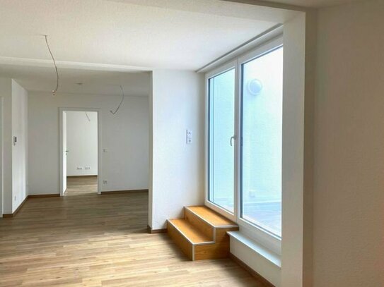 2-Zimmer-Wohnung mit Balkon, Einbauküche und Fahrstuhl