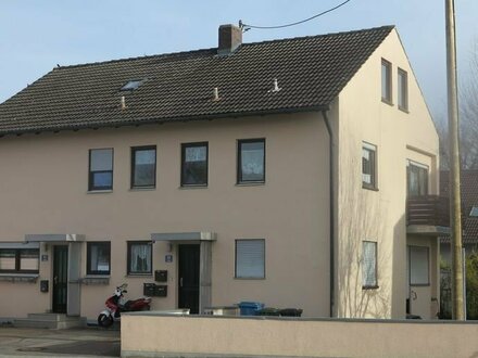 Ingolstadt- Unsernherrn- An den Lohen der Sandrach; gepflegtes, ruh. S/W- Grd. mit 4-Familienhaus, davon 3x frei zur Ne…