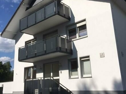 Frisch renoviertes Mehrgenerationenhaus (inklusive Einliegerwohnung) in ruhiger Lage!