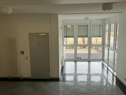 Büroflächen ab sofort im Gewerbegebiet OST zu vermieten - bei Bedarf gerne mit Hallenfläche