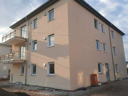 Neubau eines Achtfamilienhauses in Freystadt