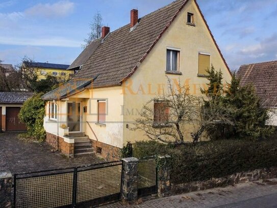 * Einfamilienhaus auf großem Grundstück in Waldsolms-Brandoberndorf *