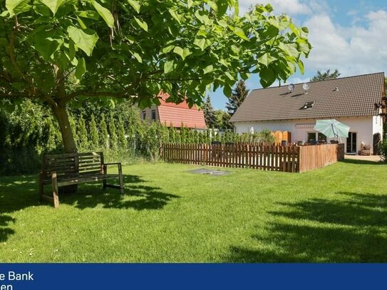 Familienfreundliche Doppelhaushälfte mit großem Garten in Blankenfelde-Mahlow OT Dahlewitz