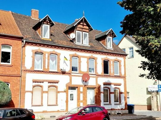 3 Raum-Dachgeschosswohnung in der Hüttenstraße zu vermieten