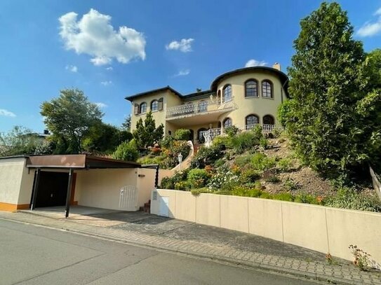 EUPORA® Immobilien: Wohnhaus im "mediterranen Stil" mit Weitblick in Gerbach am Donnersberg