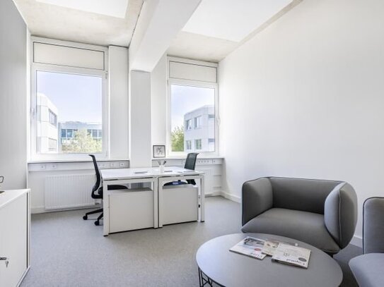 Privater Büroraum für 5 Personen in Regus Docks