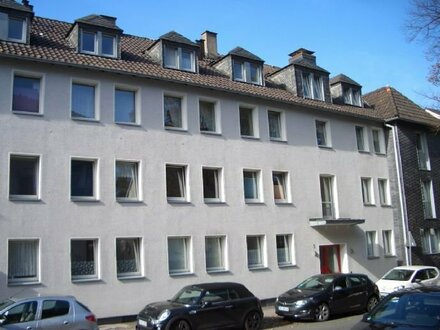 RS-Innenstadt, Martin-Luther-Straße, renovierte 3 Zimmer, KDB, Balkon, Hochpaterre