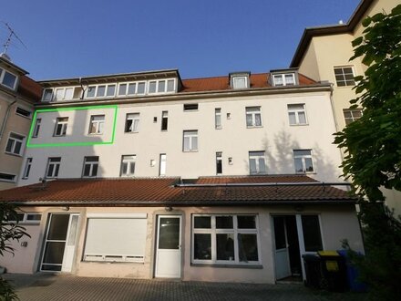 Ruhig gelegenes 1-Raum-Appartement: geräumig mal anders! ~ unrenoviert ~