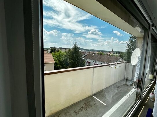 2 Zimmer mit Balkon über den Dächern von Lauf