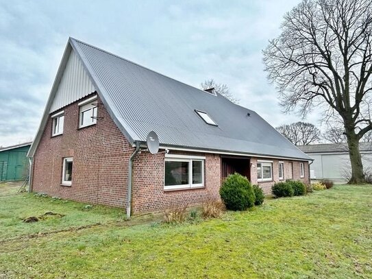 Modernisiertes Einfamilienhaus als Teil eines Resthofs in ländlicher Umgebung in Kranenburg