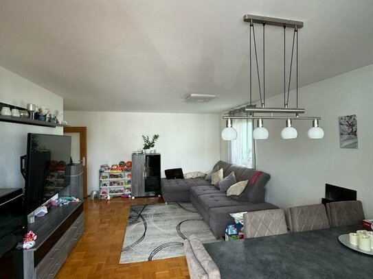 großzügige 3 - Zi. Wohnung mit Balkon in Schwebheim zu verkaufen