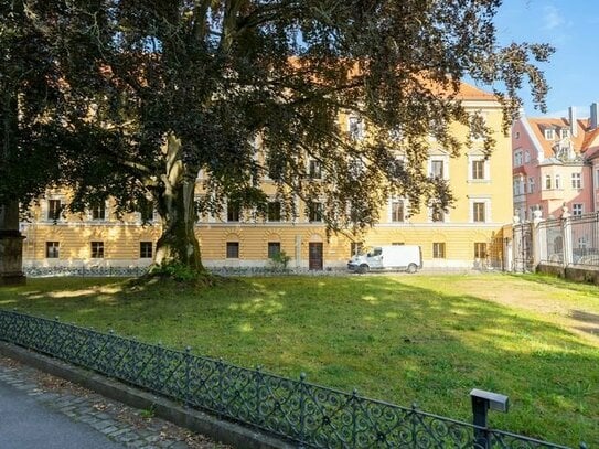 Exklusives Gemeinschaftsbüro im Schloss Thurn und Taxis